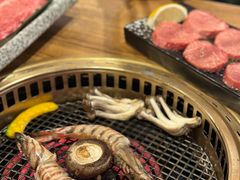 -炼火烤肉店