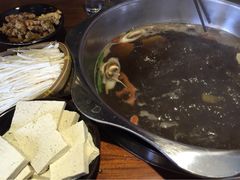 重庆小板凳吧式火锅(珠峰大街店)-小板凳·锦州烧烤(高新区店)
