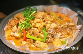 Golden Garlic Flavor Crab and Seafood Hot Pot