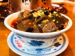 -炉小二铜锅牛蛙•川湘菜(三里屯店)