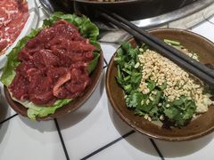-扎起市井老火锅(乐山总店)