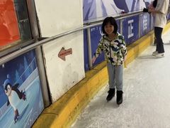 -正佳冰河湾真冰滑冰场