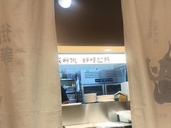 -街角等你.大连海鲜烧烤.经典铁板海鲜串(西安路店)