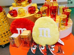 -m豆巧克力世界(上海世茂广场店)