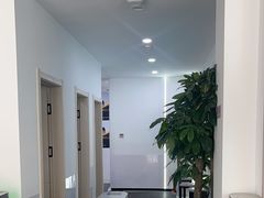 -鲸灵公元游泳中心