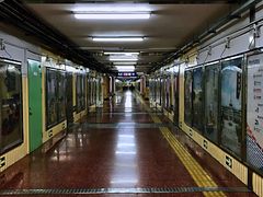 -建国门(地铁站)