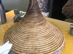 餐具摆设-山珍王国·云南野生菌石锅鱼