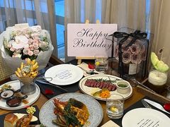 -Mark&Mars Restaurant