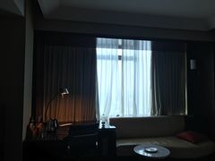 -上海龙之梦万丽酒店