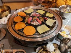-围炉肉舍丹东海鲜烤肉·烤活鳗(步行街店)
