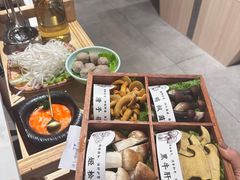 -椰子湾·海南火锅·糟粕醋·椰子鸡(正大广场店)