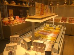 -好利来(曲江龙湖店)