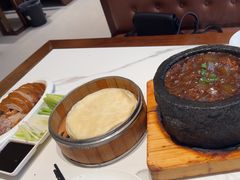 -梅利汴京烤鸭•开封豫菜地标店(东大街店)