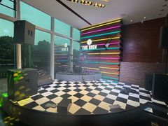 -The BREW·酿餐厅(浦东嘉里大酒店)
