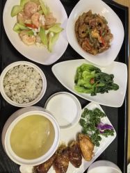 -爱陪伴尊享月子中心(国际店)