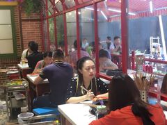 大堂-钢管厂歆瑞源油卤串串香(春熙路太古里店)