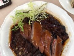 -鹏城人家海鲜酒家·23年老字号(较场尾店)