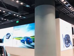 -TESLA 特斯拉(上海太古汇体验店)