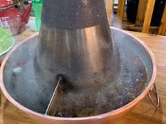 鸳鸯锅-东镇老火锅(长春路首店)