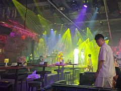 -喜鹊音乐酒馆(西街店)
