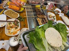 -哈尔滨小酒馆·鲜肉现穿自助烧烤(康新花园店)