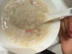 -红鼎豆捞·非遗鲍皇汤火锅(宝丰路店)