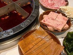 -卤校长老火锅(杨家坪直营店)