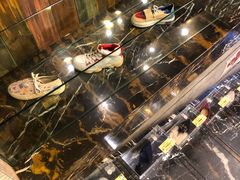 -喝丢一只鞋辣炒海鲜小烧烤(三八广场店)