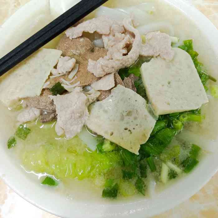 阿静餐厅-"很大众的小店.一家人在做的,老板和爷爷都.