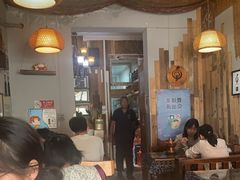 -蜗牛小馆醉乡民谣云南菜(惠新西里店)