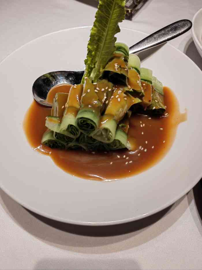 俏江南(正大广场店)-"非常不错的菜肴,四人够吃,还能剩,环境也.