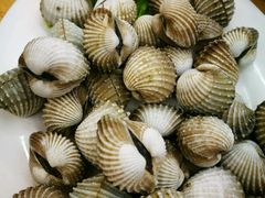 -J Daeng Seafood