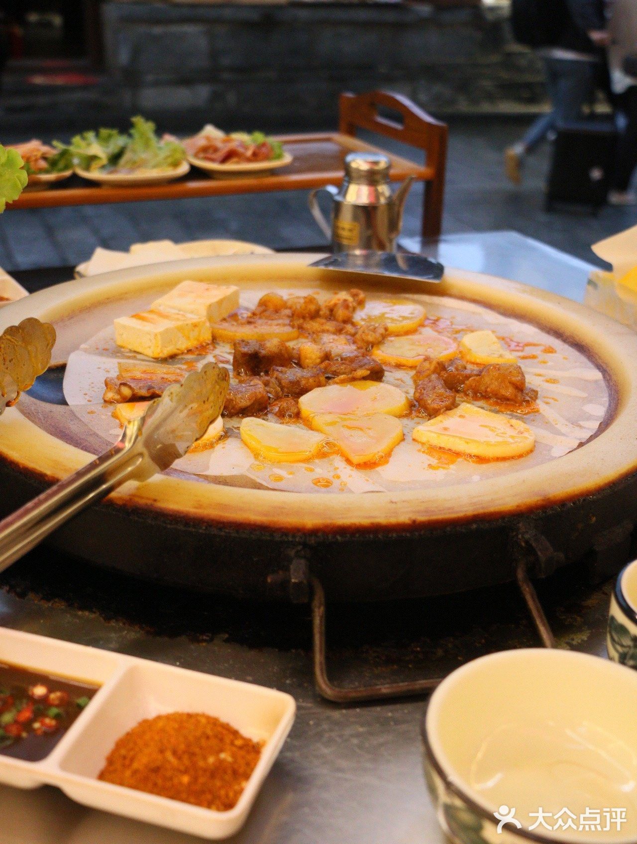 大理石板烧96听着歌吃着烤肉 爆浆豆腐永远滴神!