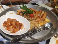 巴伐利亚香肠拼盘-Paulaner·德国帕拉娜自酿啤酒餐厅(海上世界店)