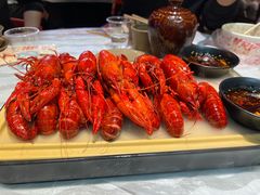 -肥肥虾庄·金牌油焖大虾(首义路店)