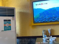 -富正毅三下锅·湘西韵味(天门山索道店)