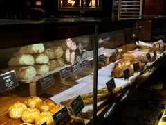 面包甜点陈列柜-Let's Taipei 非常烘焙(太古里店)