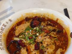 -渝是乎酸菜鱼·川渝小炒(新世界百货望京店)
