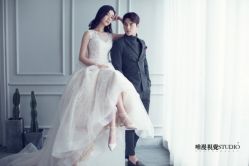 现代简约-巴黎婚纱摄影工作室