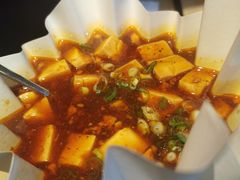 -穹六人间 people 6(岳阳路店)