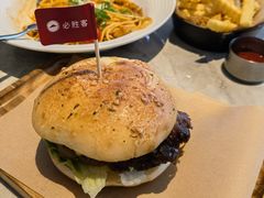 -必胜客(枫蓝国际购物中心店)
