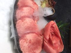 玫瑰牛舌-洪氏嗨捞·猪肚鸡火锅(阳光天地店)