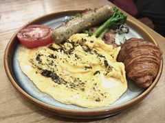 -秘密旅行Bonjour(黑金冠 江南西店)