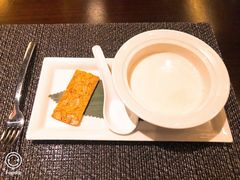 手工蛋白杏仁茶配脆皮杏仁饼-巴黎轩(澳门巴黎人店)