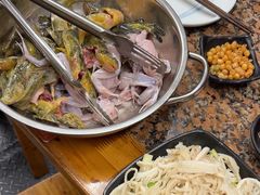 -小饕荟雅安贡椒鱼鲜馆(广福桥店)