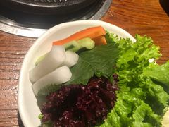 -萨拉伯尔(燕莎友谊商城店)
