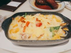白汁芝士海鲜焗饭-石板街港澳冰室(天环店)