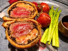 惠灵顿牛排-弦月窗LUNETTE BY AMANDA(复兴路店)