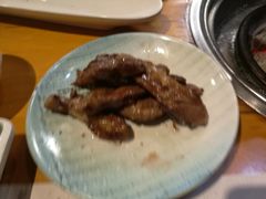 -唯成•韩国炭火烤肉 유성고기