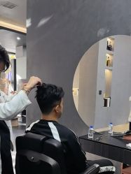-老肖男士理发店
